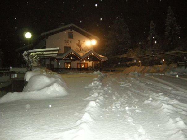 ヴァッターロ Botton D'Oro Delle Dolomiti Bed & Breakfast エクステリア 写真