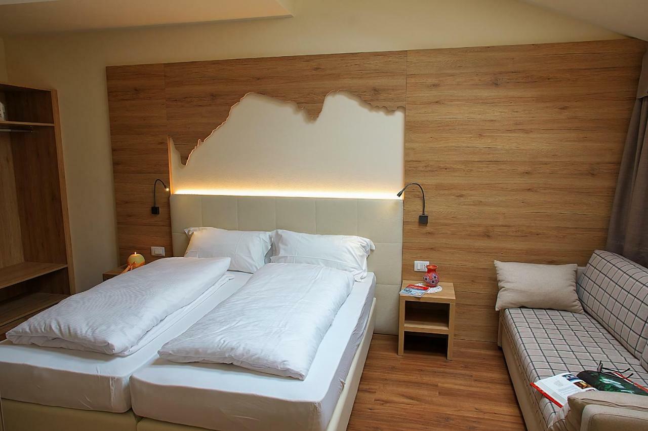 ヴァッターロ Botton D'Oro Delle Dolomiti Bed & Breakfast エクステリア 写真